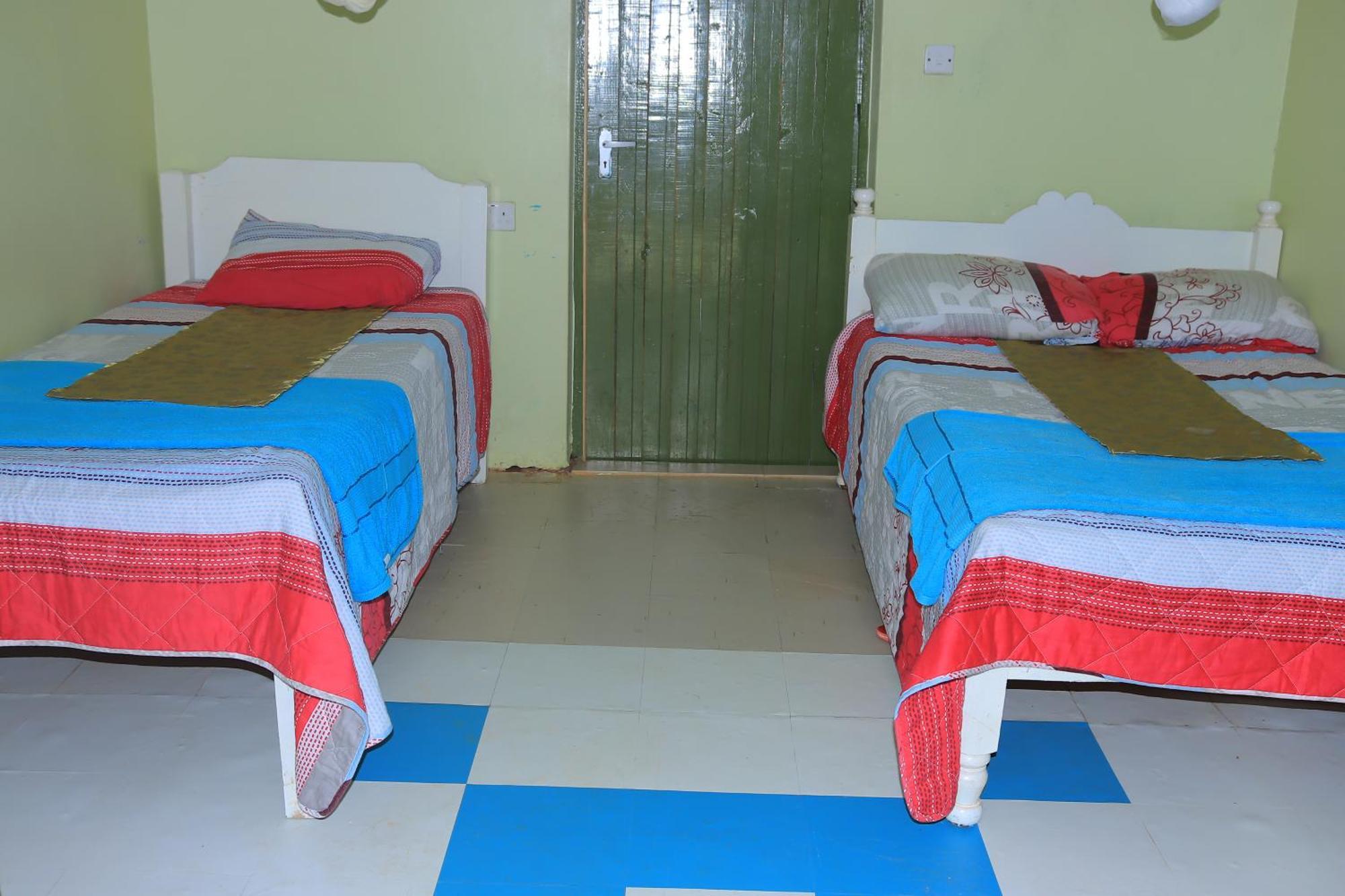 Rhino Tourist Camp Hotel Ololaimutiek Buitenkant foto